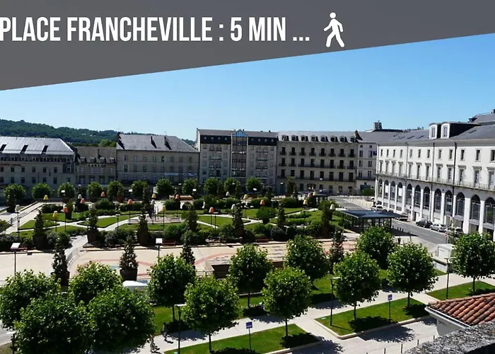 Perigueux S\'Habille En Noir Et Blanc