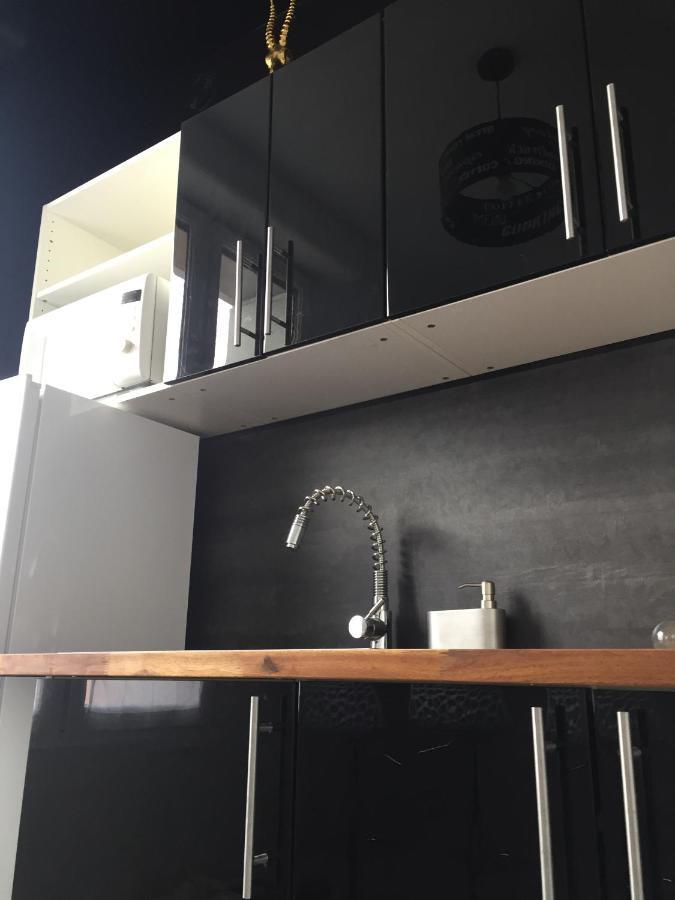 Apartment S'habille En Noir Et Blanc Perigueux